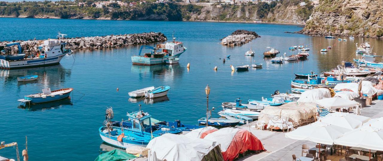 Residence Dei Pescatori Procida Bagian luar foto